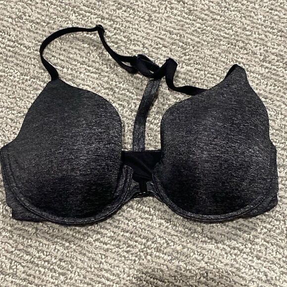 Victoria’s Secret bra - Picture 1 of 3